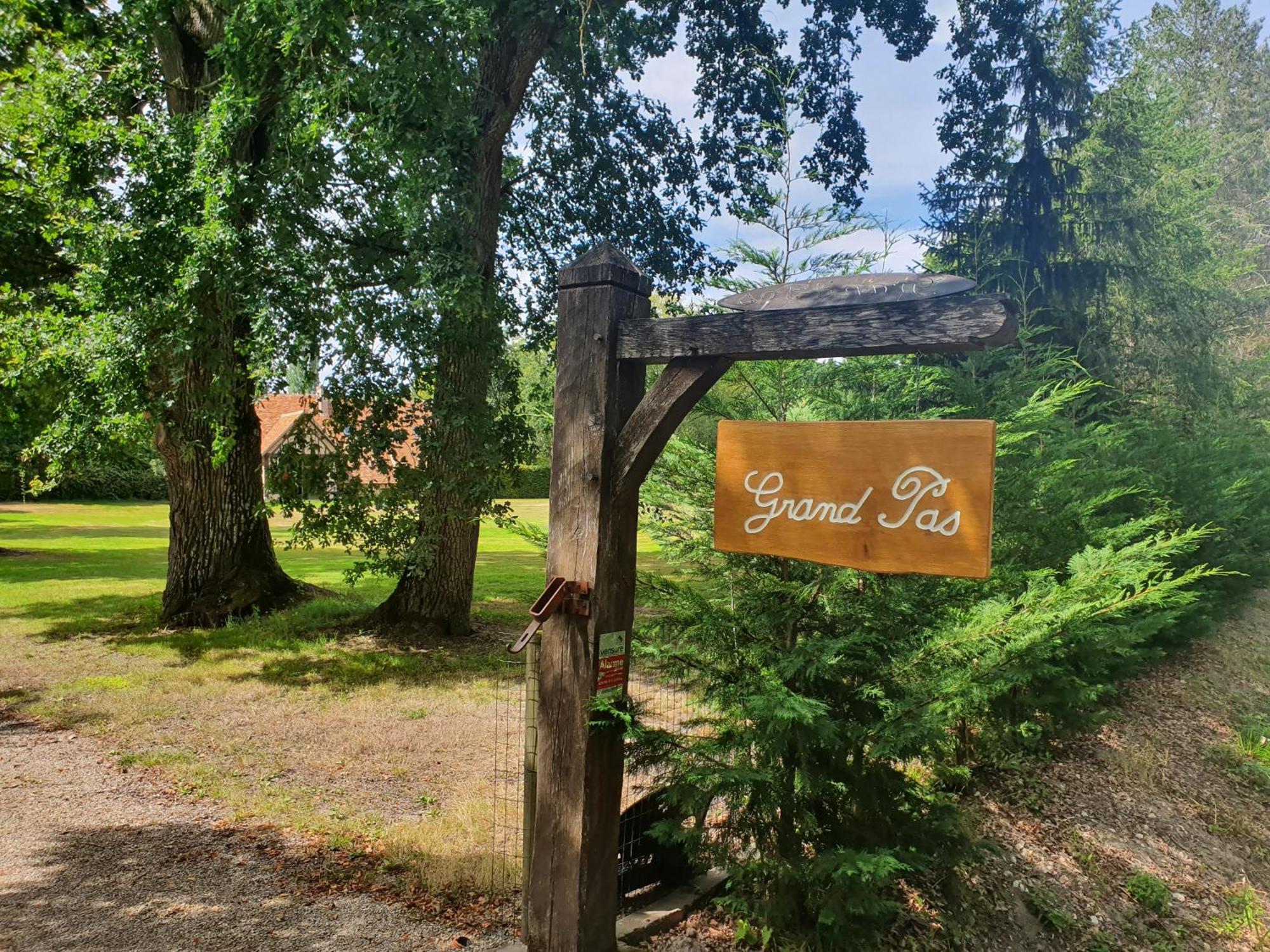 Domaine De Grand-Pas Vila Vernou-en-Sologne Exterior foto
